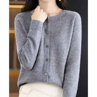 Camille | Cardigan Classique Boutonné Col Rond